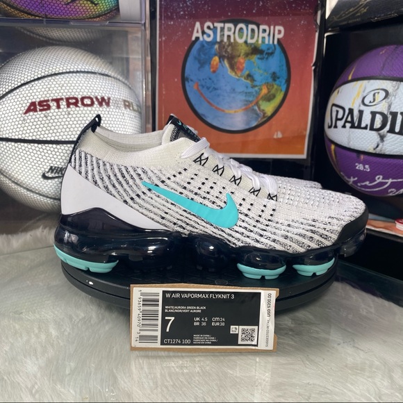 Nike Shoes - 🆕 Nike Wmns Air VaporMax Flyknit 3 'Tiffany Teal'